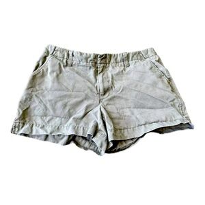 Women’s Old Navy Sage Green Gray Flat Front Chino Shorts Size 8